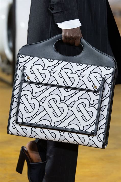 burberry 2020 bags|Altro.